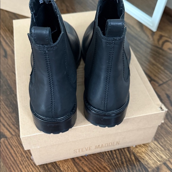 Steve Madden Black Leather Leopold Boots - Picture 4 of 6